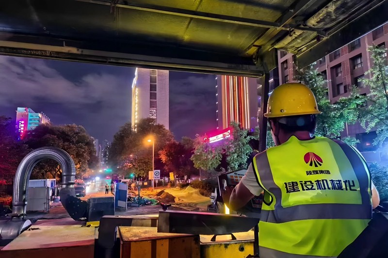 281753670246137976.jpeg 機械化:午夜耕耘2_副本.jpg