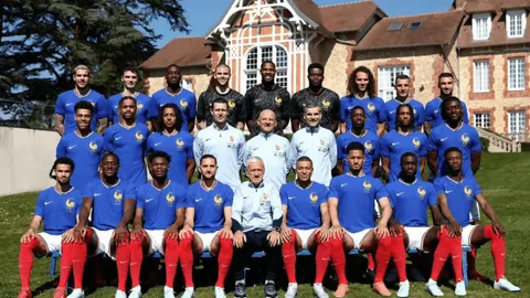 基尔官方确认拉普主帅合同延长至2028，球队联赛排名末位